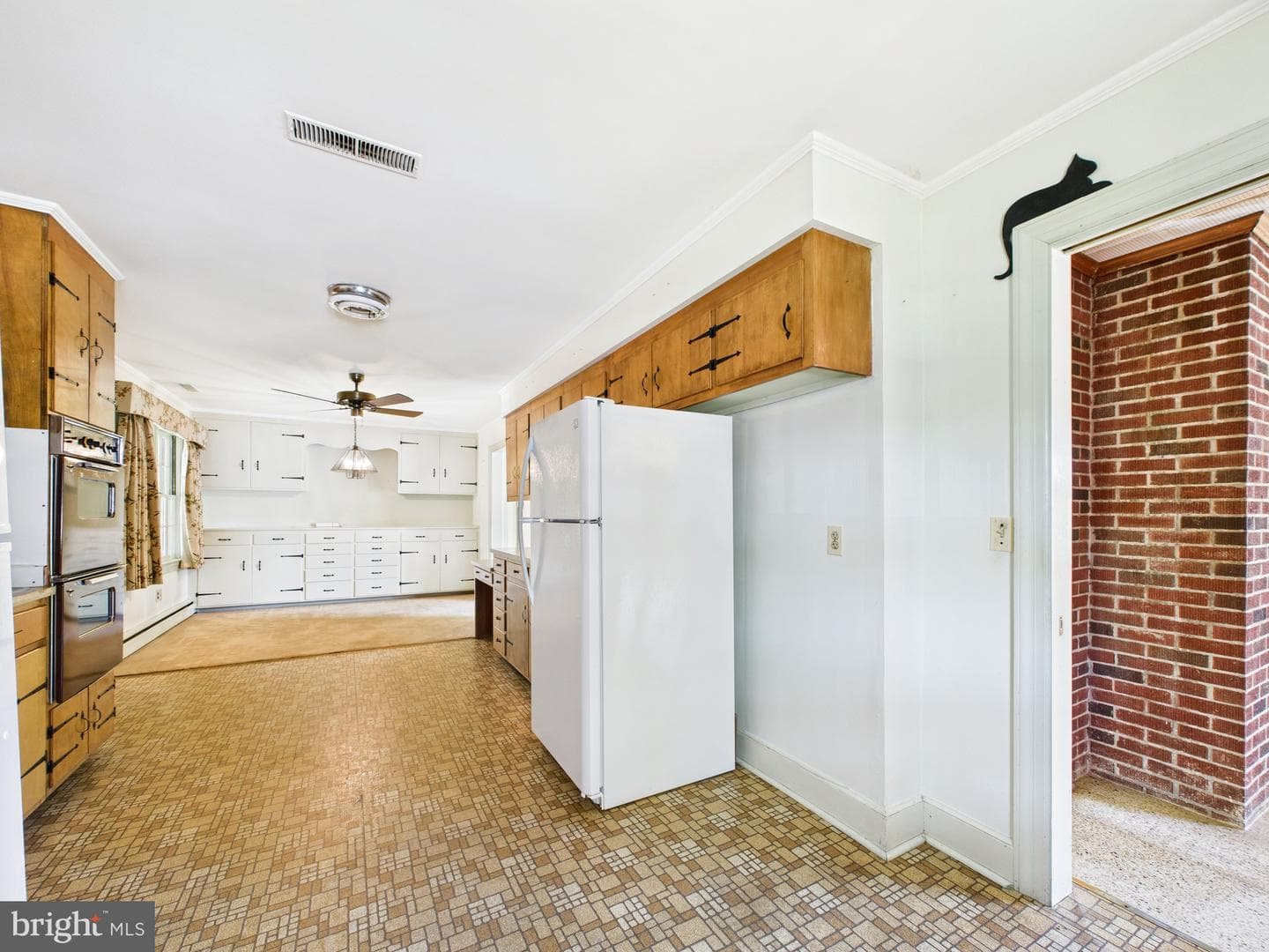 207 Bloomingdale Avenue photo 13