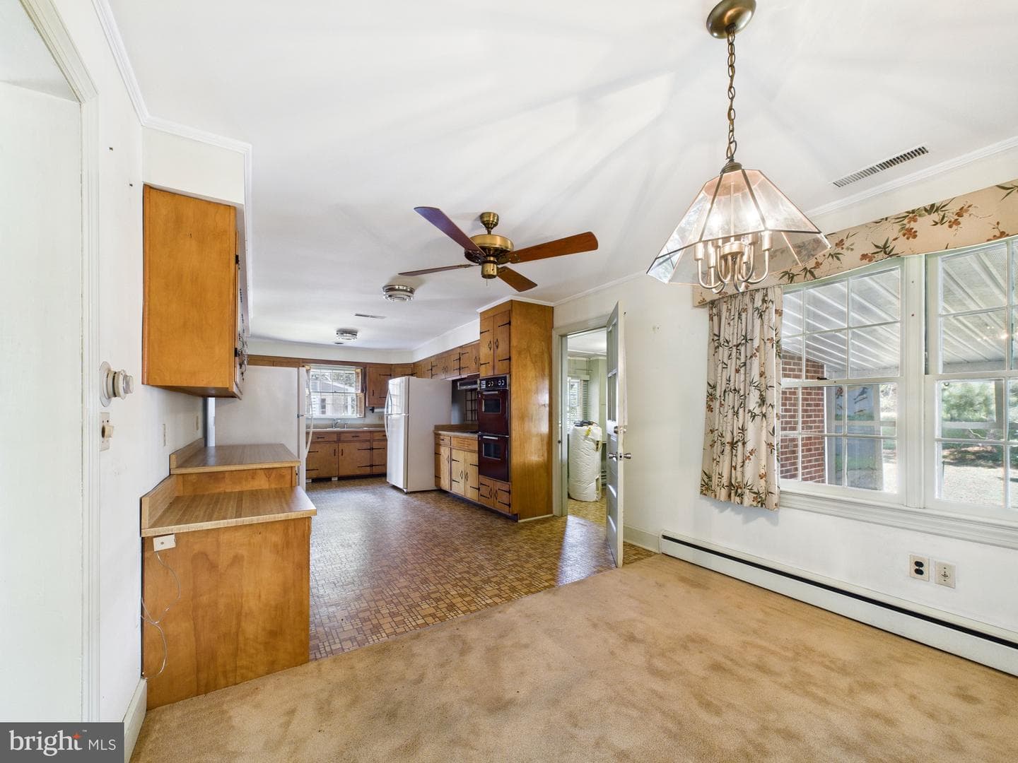 207 Bloomingdale Avenue photo 14