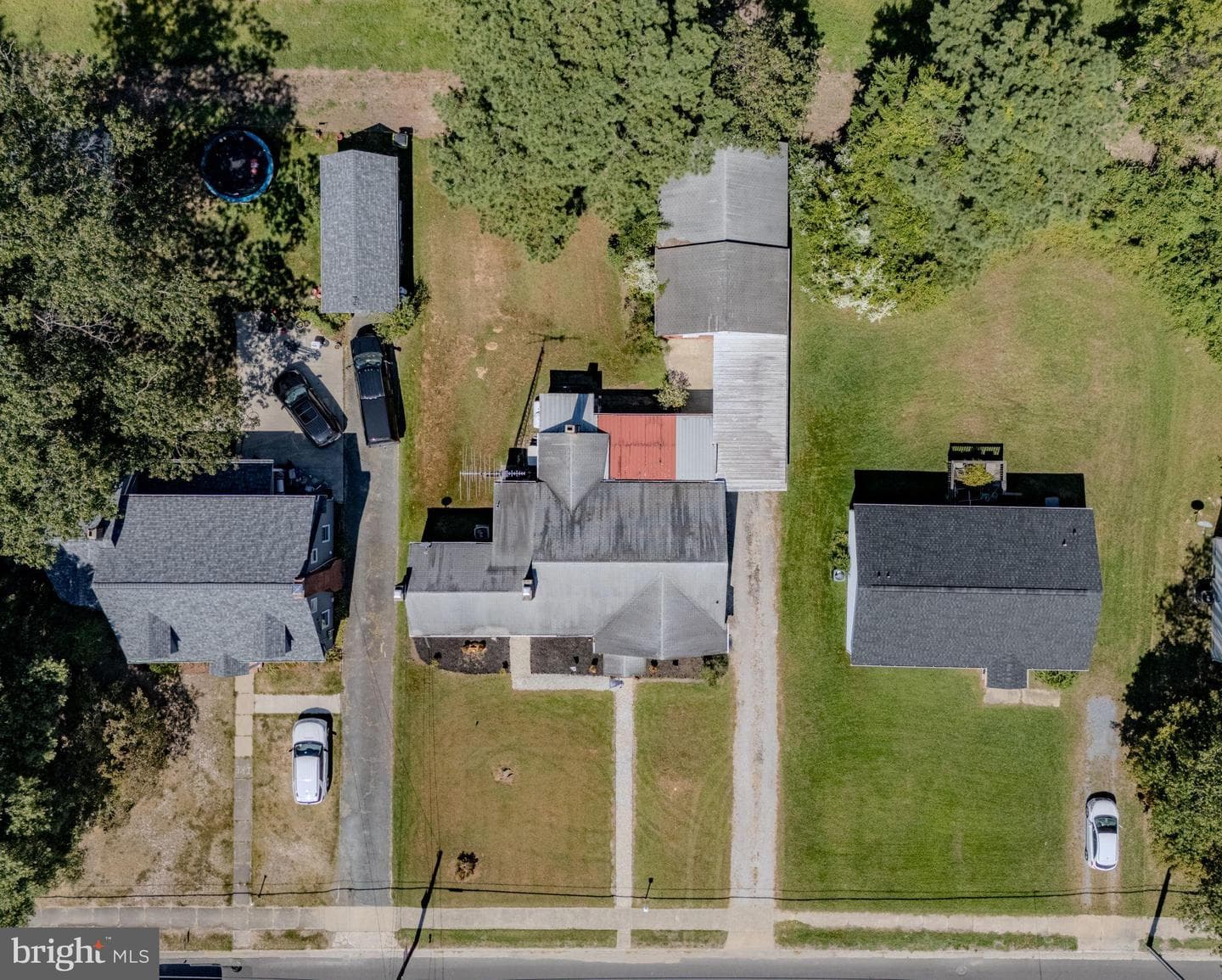 207 Bloomingdale Avenue photo 42