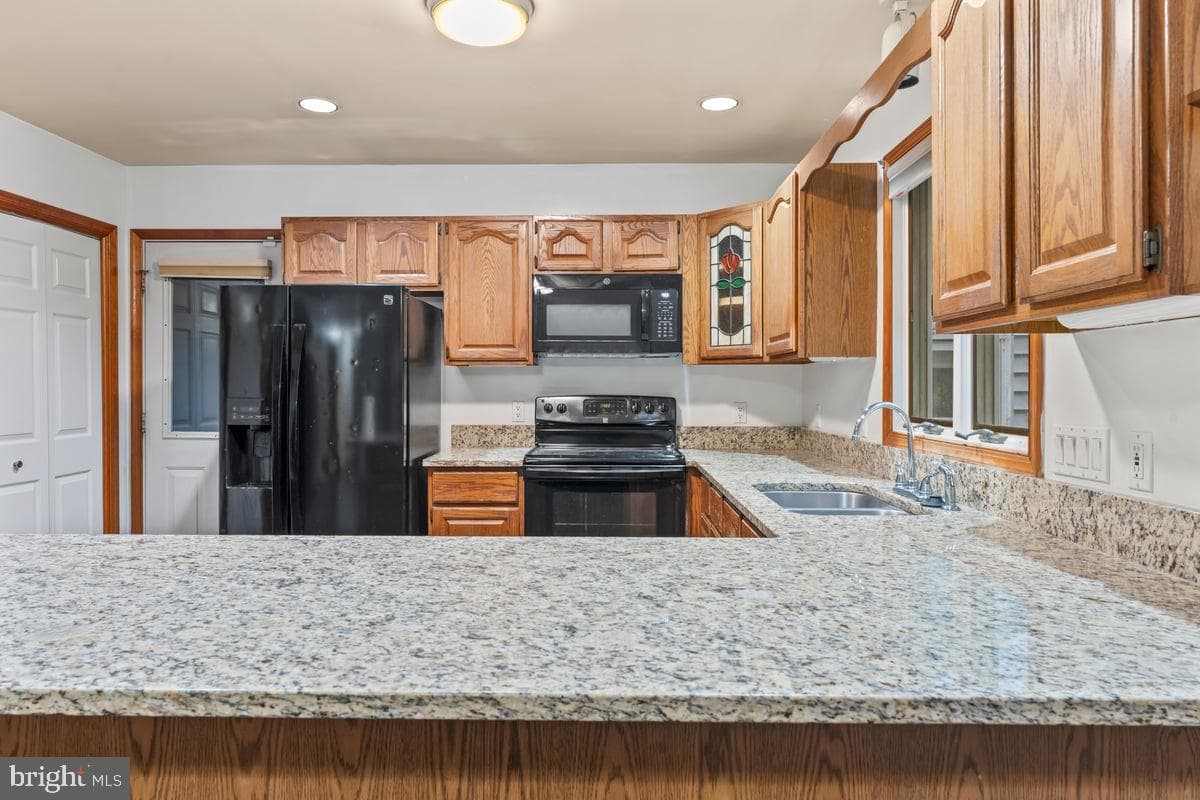 25291 Calvert Drive photo 10