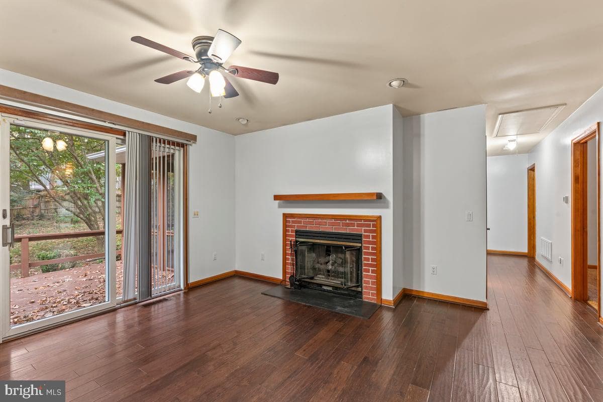 25291 Calvert Drive photo 12