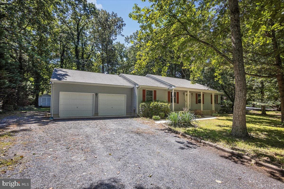 25291 Calvert Drive photo 3