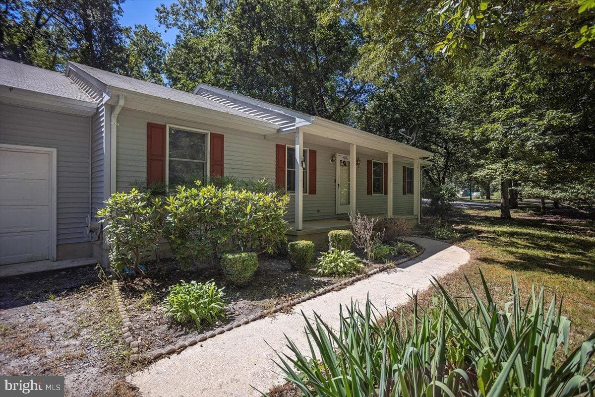 25291 Calvert Drive photo 5
