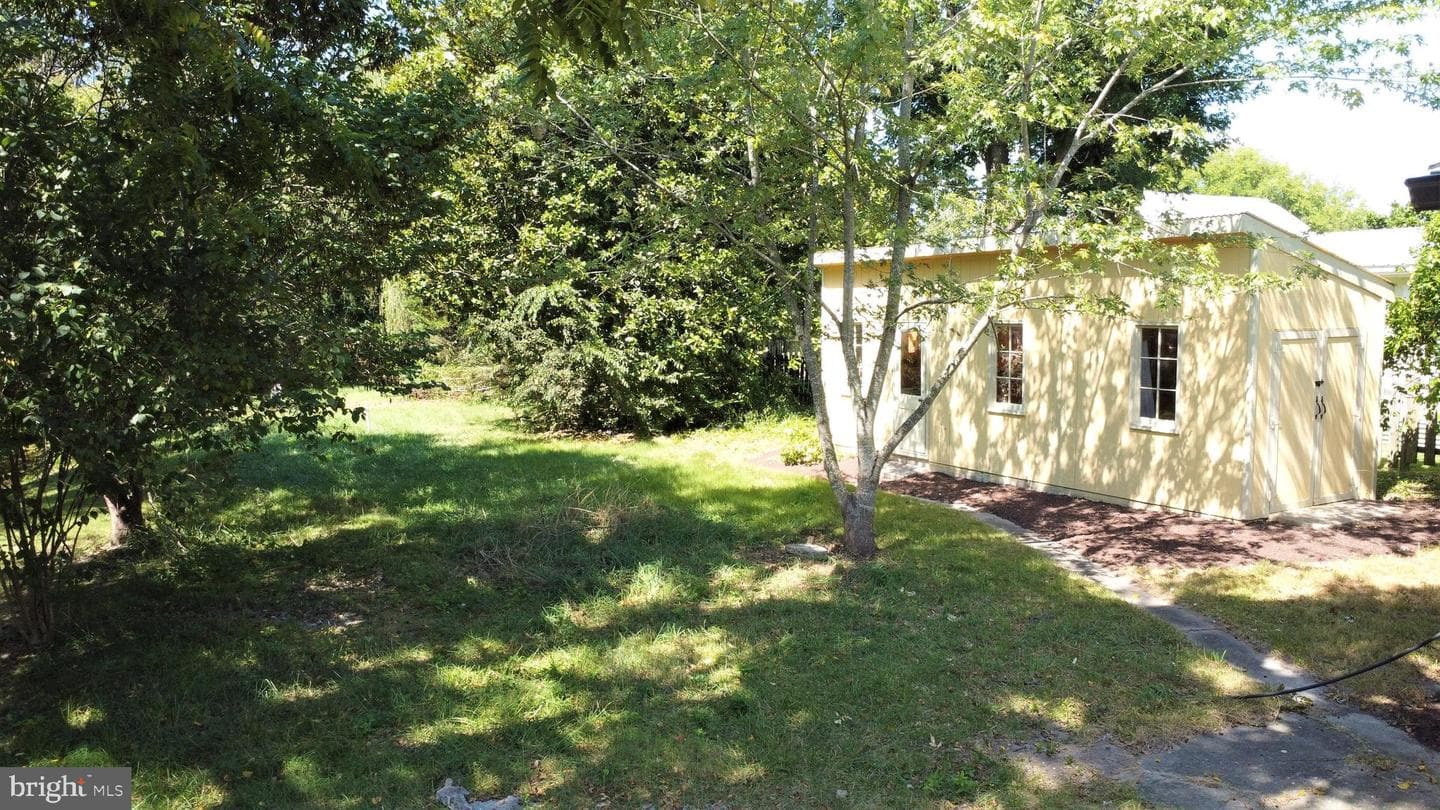 11198 Maple Avenue photo 26
