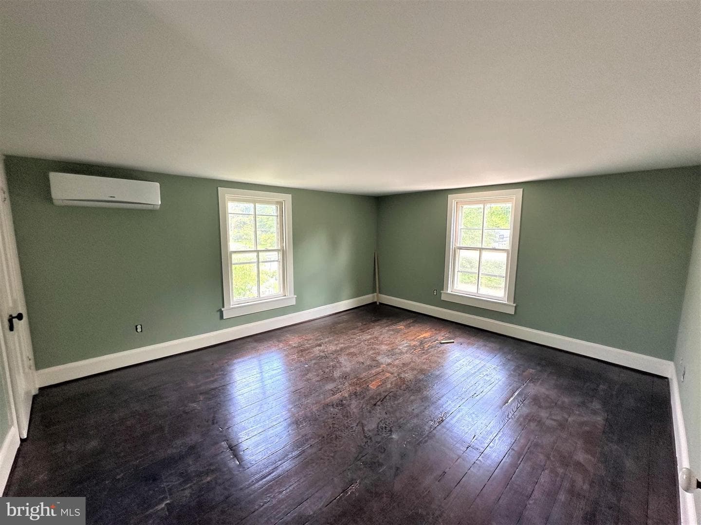 11198 Maple Avenue photo 8