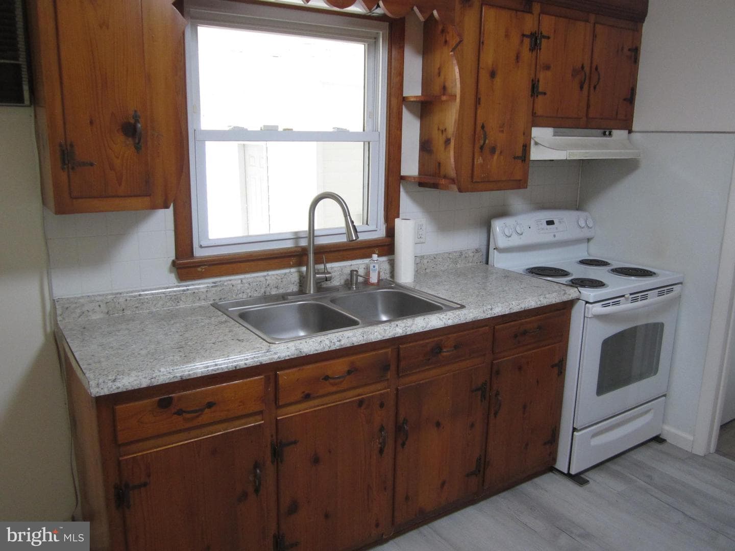 26606 Idlewild Road photo 8