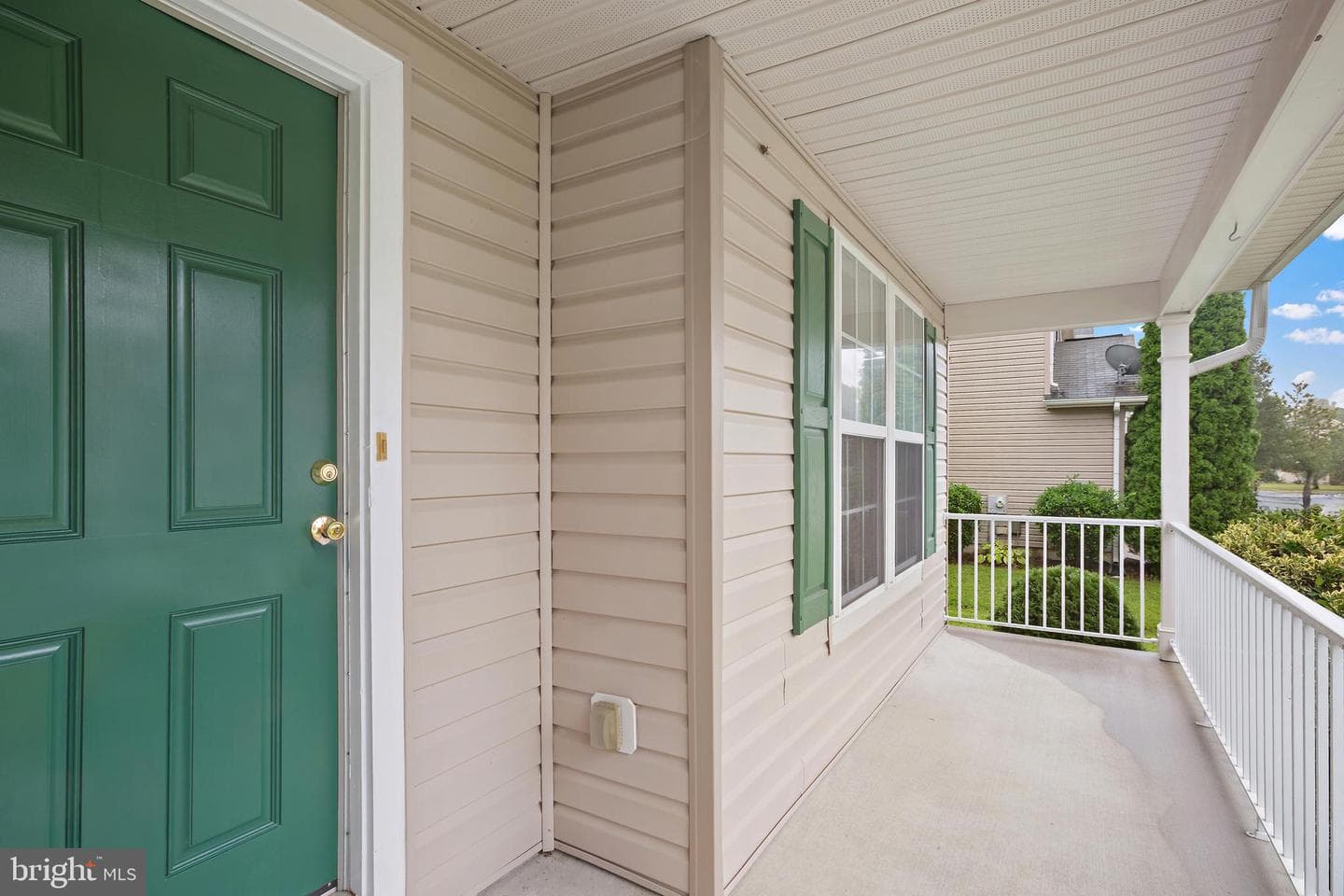 1612 Cattail Commons Way photo 3