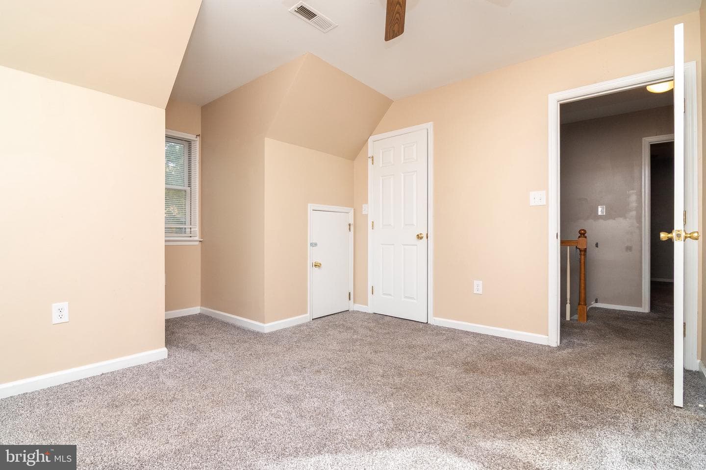206 Charles Street photo 24