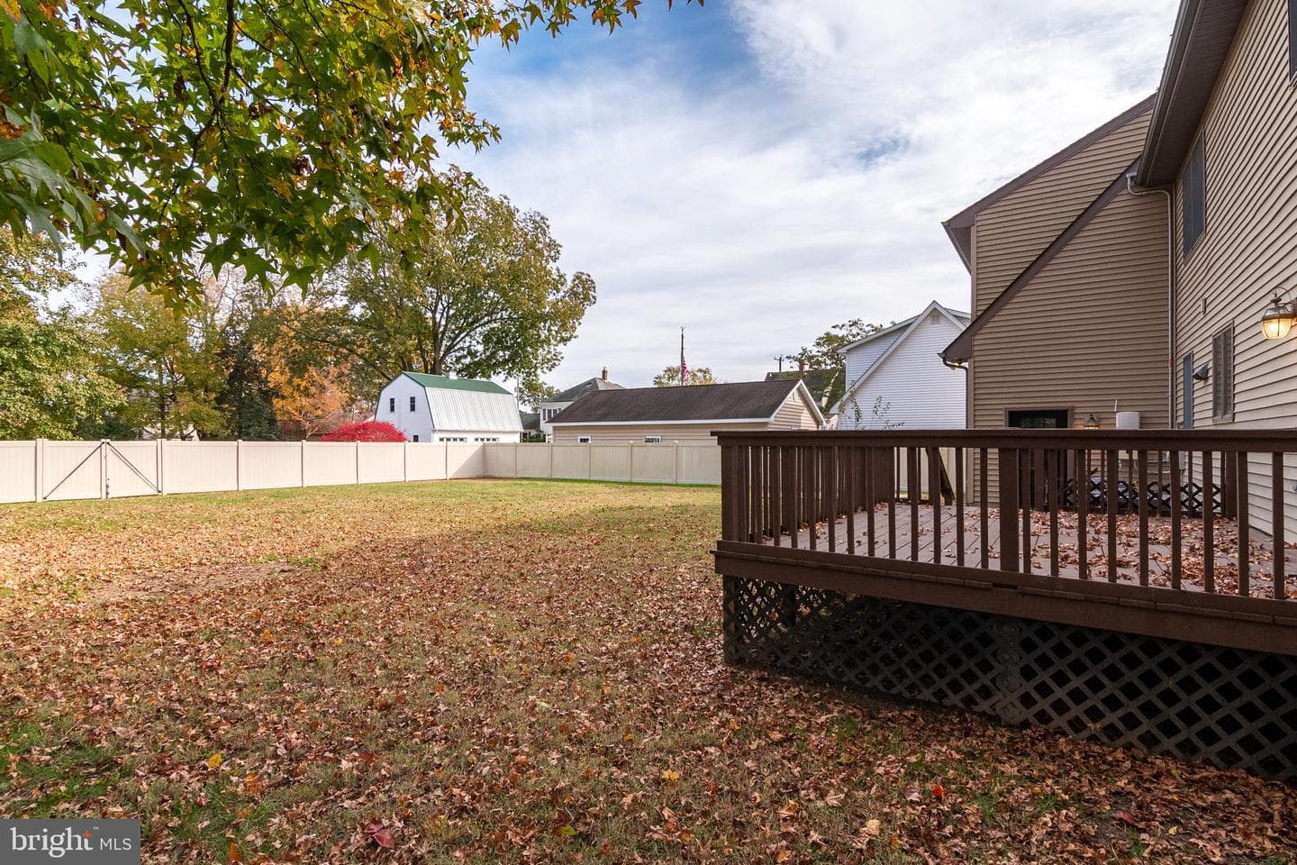 206 Charles Street photo 31