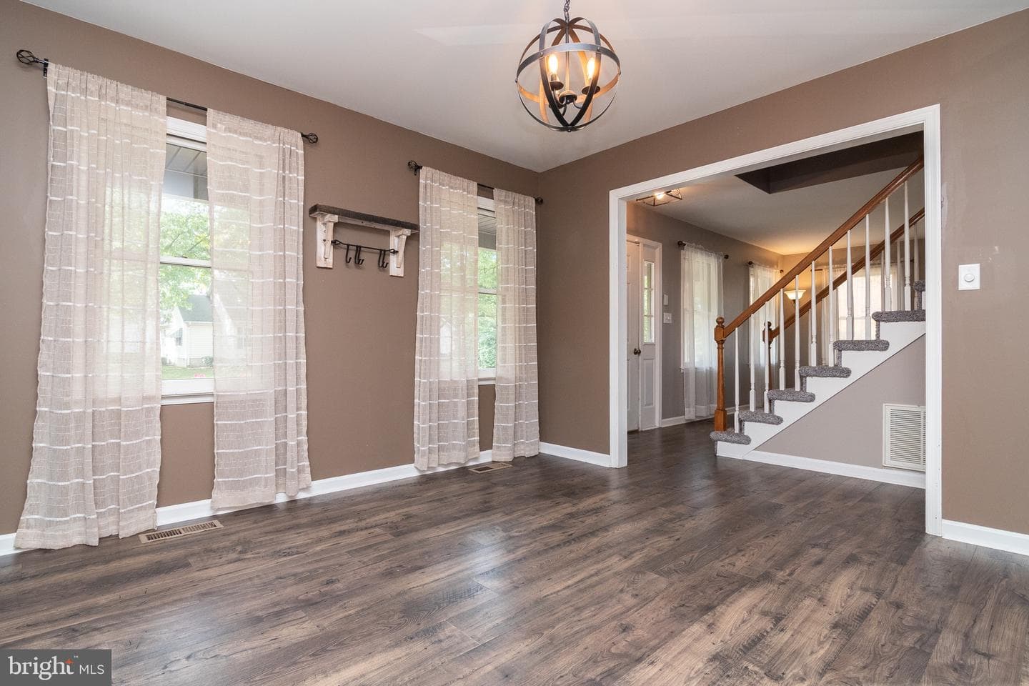 206 Charles Street photo 7