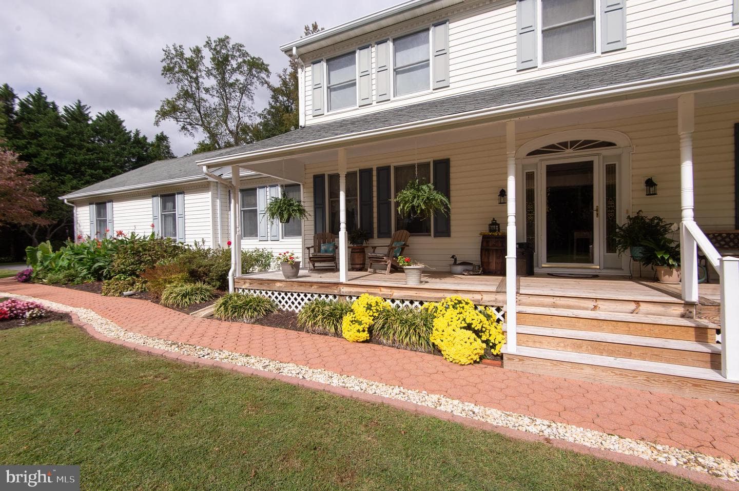24276 Asbury Drive photo 6