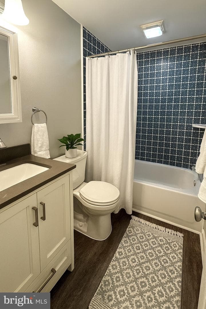 318 Carter Avenue photo 15