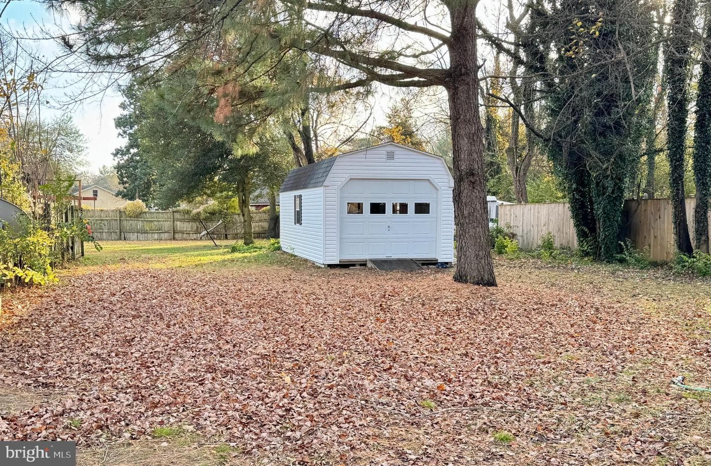 318 Carter Avenue photo 34