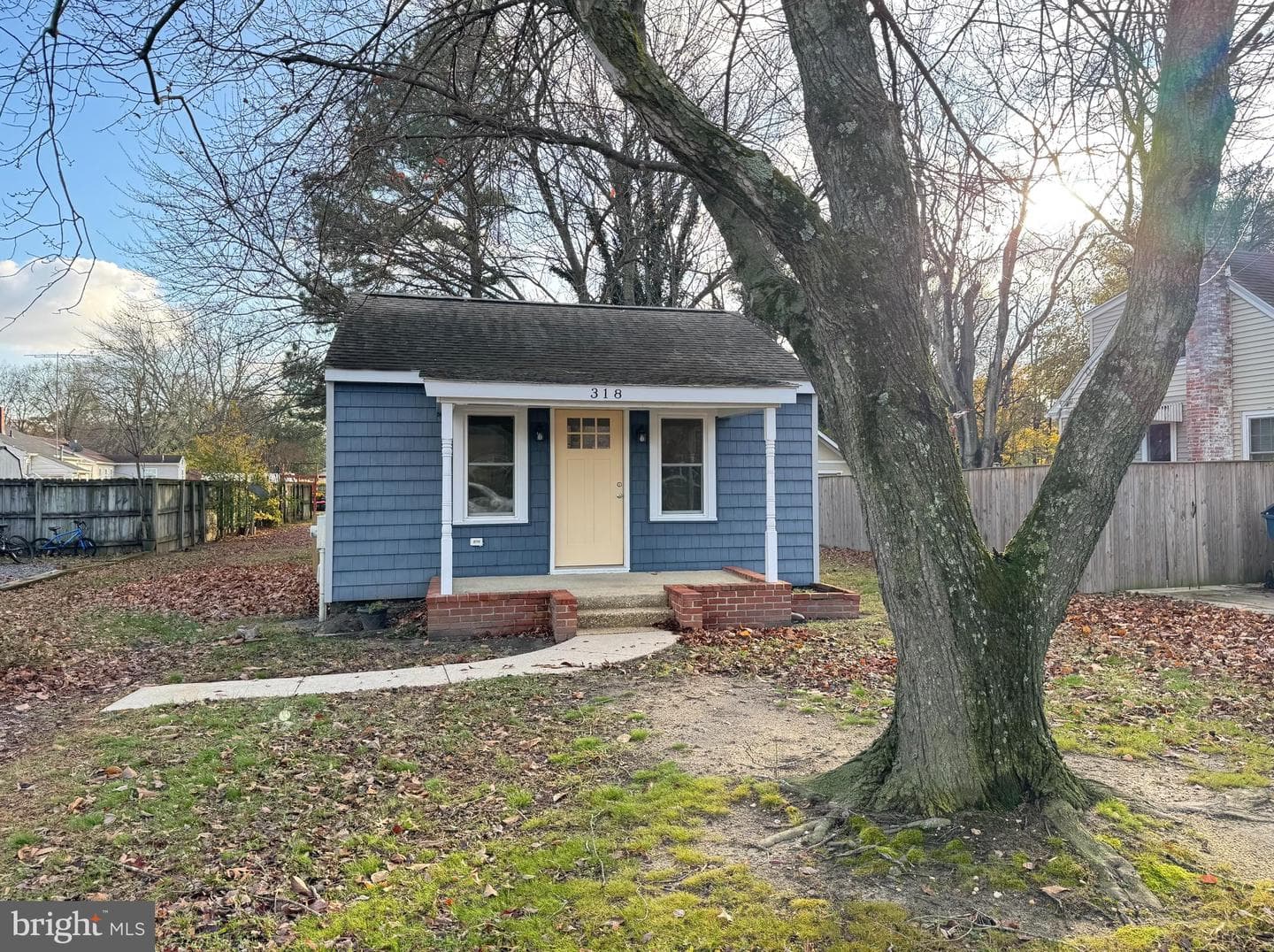 318 Carter Avenue photo 35