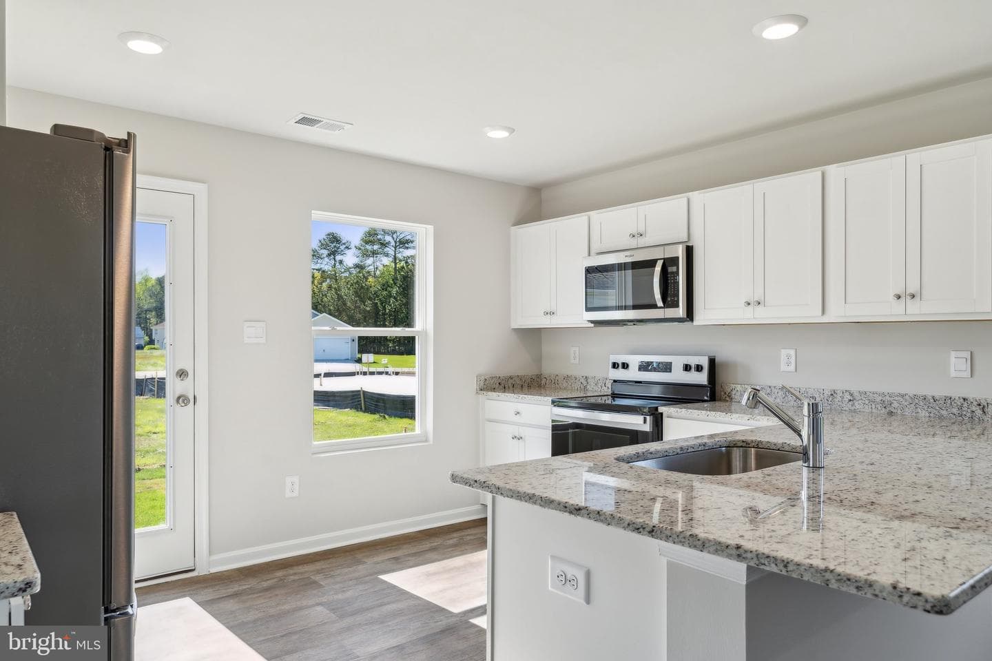 132 Hobbs Street photo 9