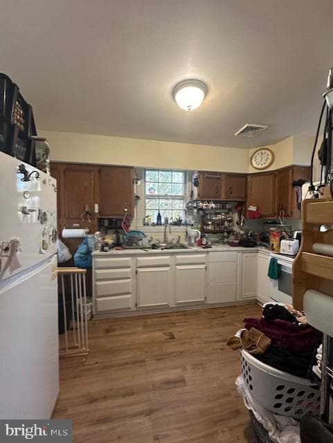 311 Maple Avenue photo 9