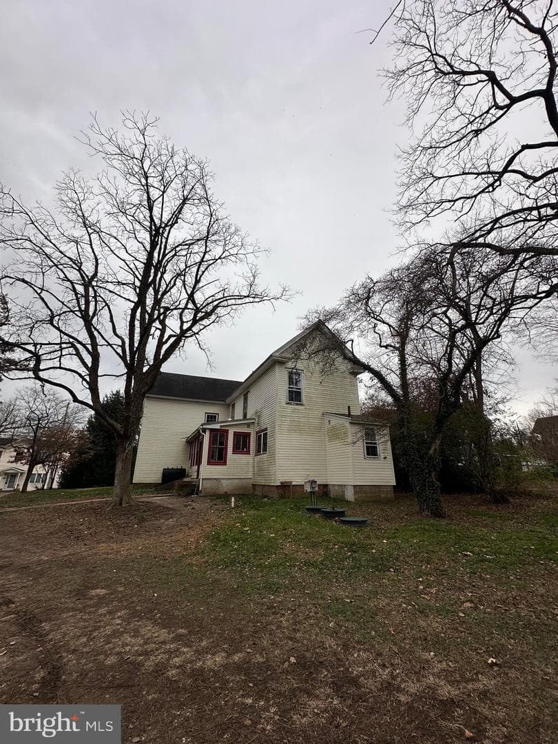 22060 Main Street photo 3