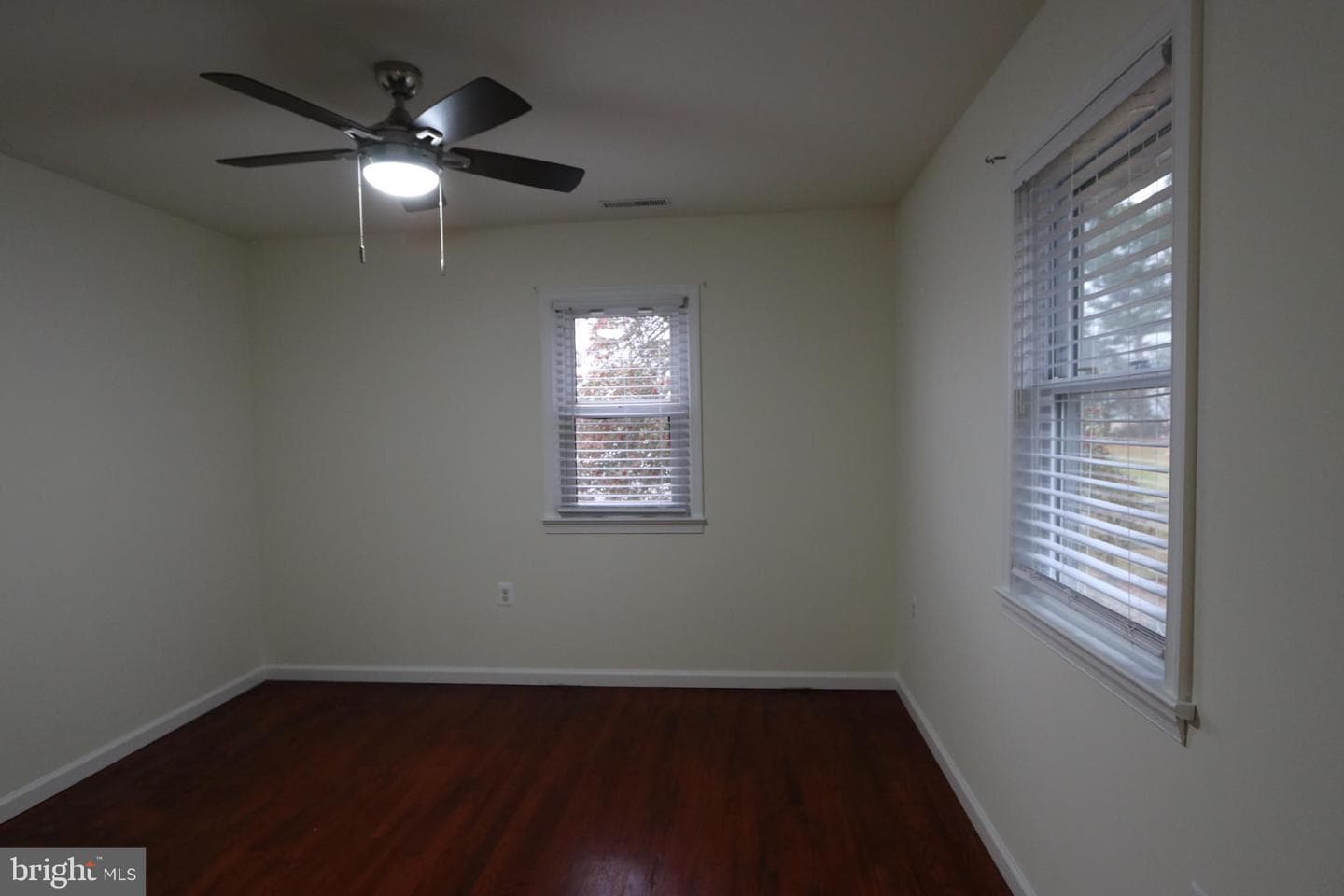 12658 Oakland photo 11