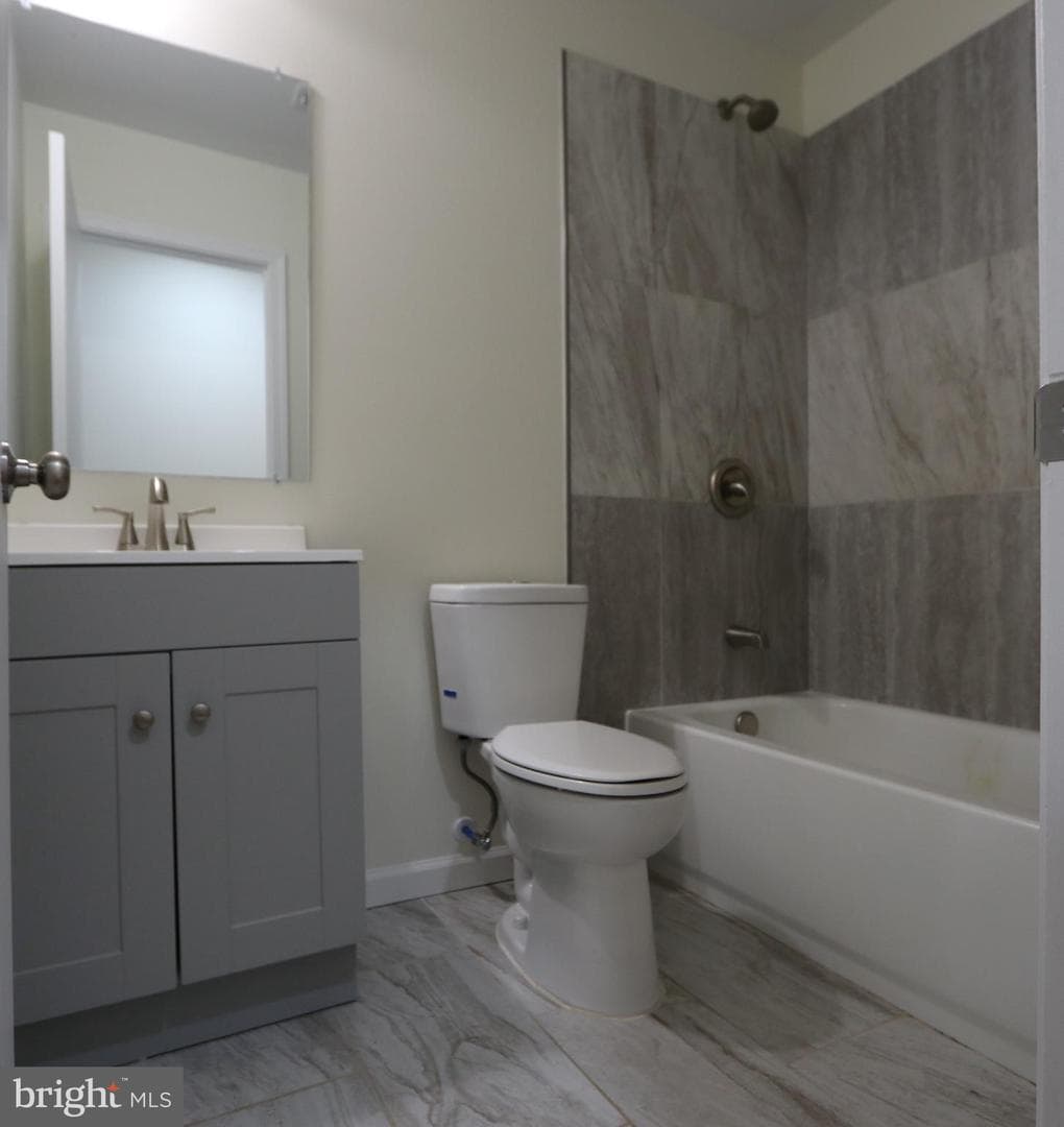 12658 Oakland photo 15