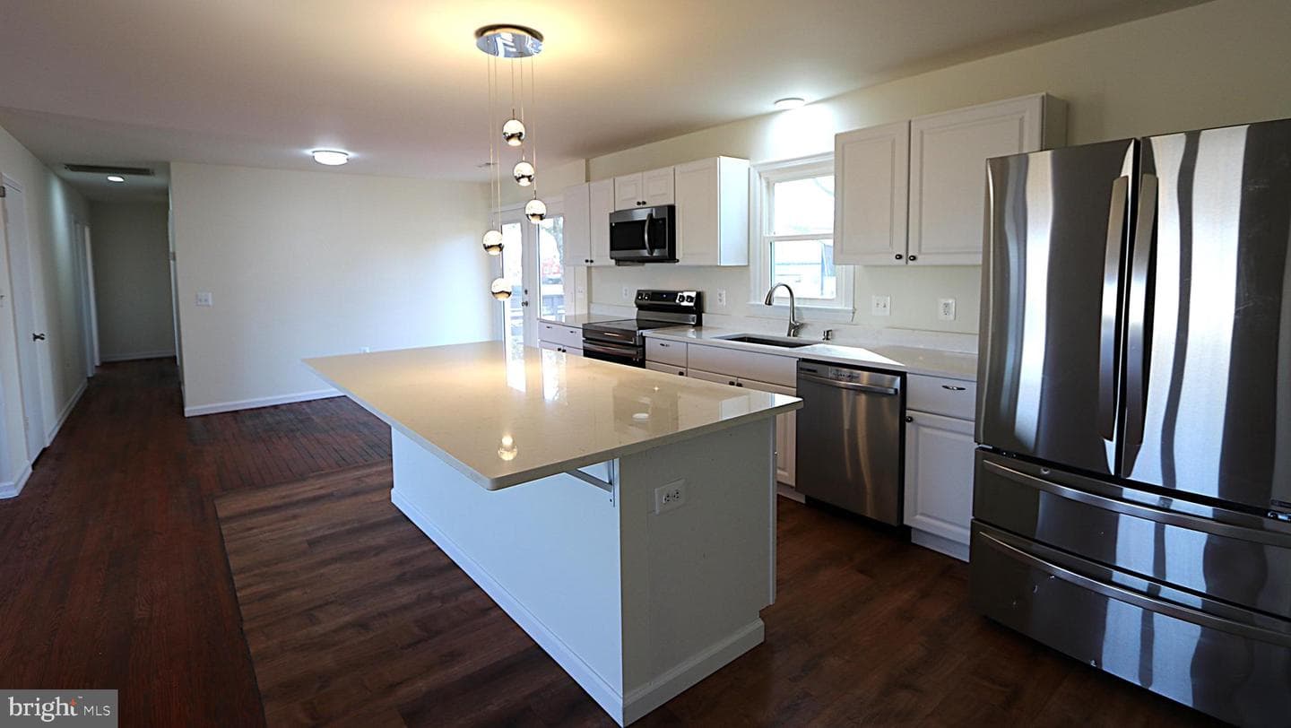 12658 Oakland photo 4