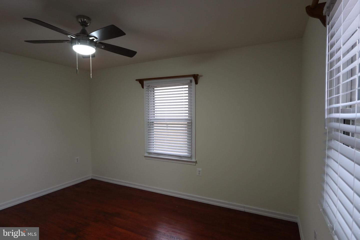 12658 Oakland photo 9