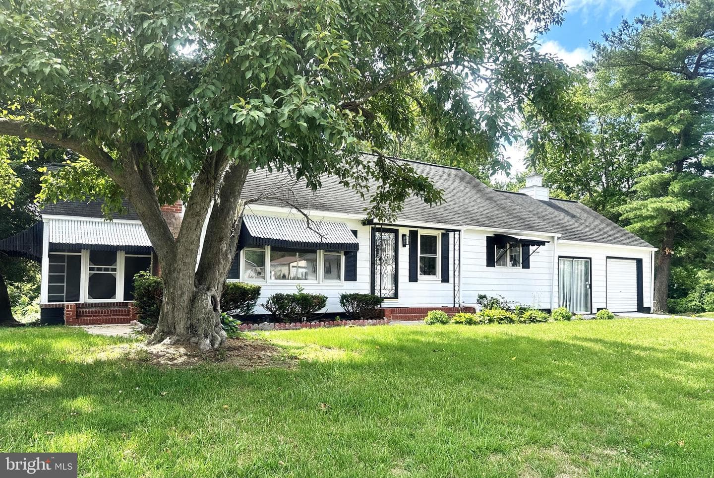 412 N Main Street, Greensboro