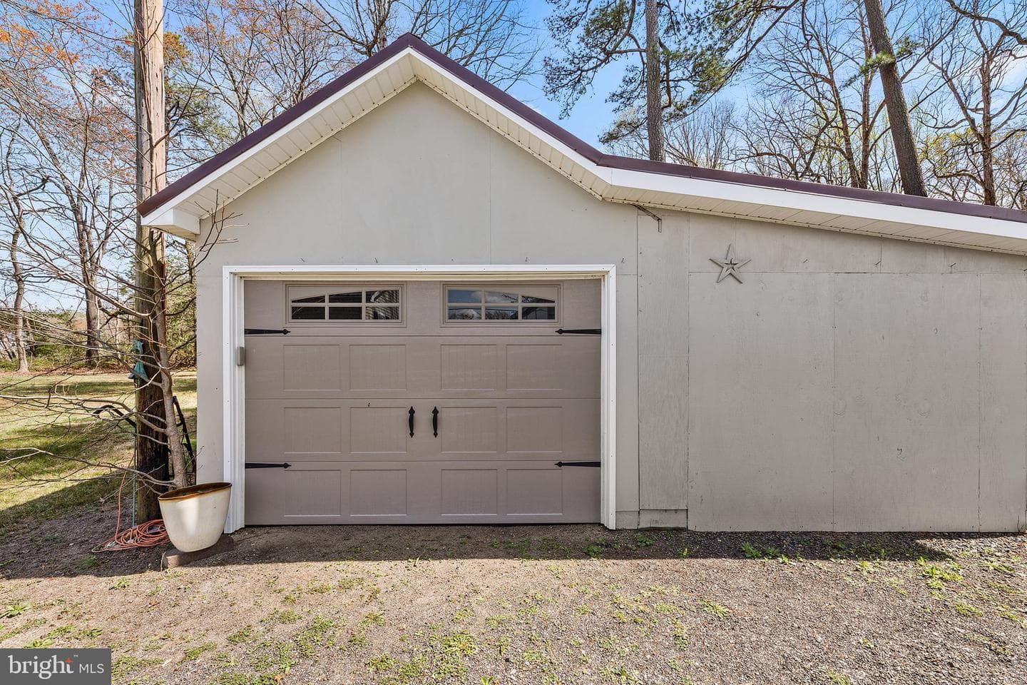 8409 Harmony Road photo 26