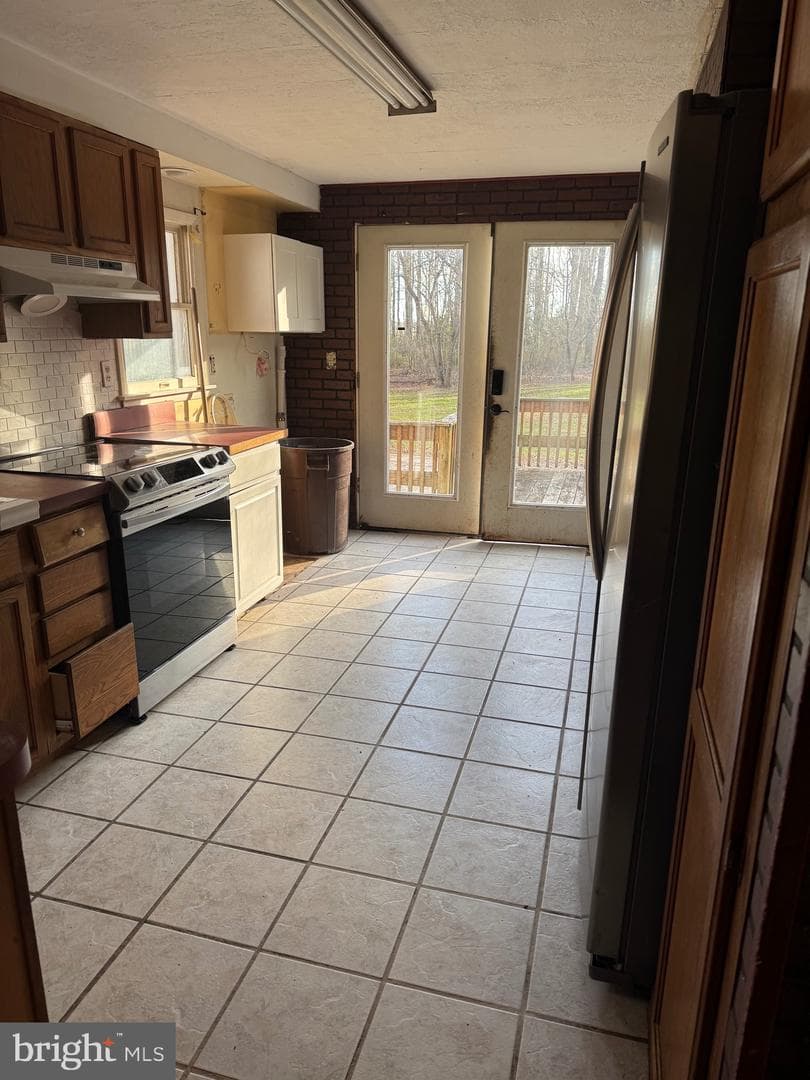11289 Gregg Road photo 3