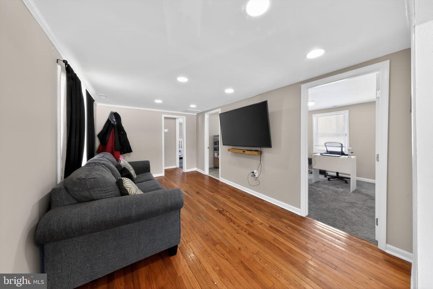 14857 Oakland Road photo 7
