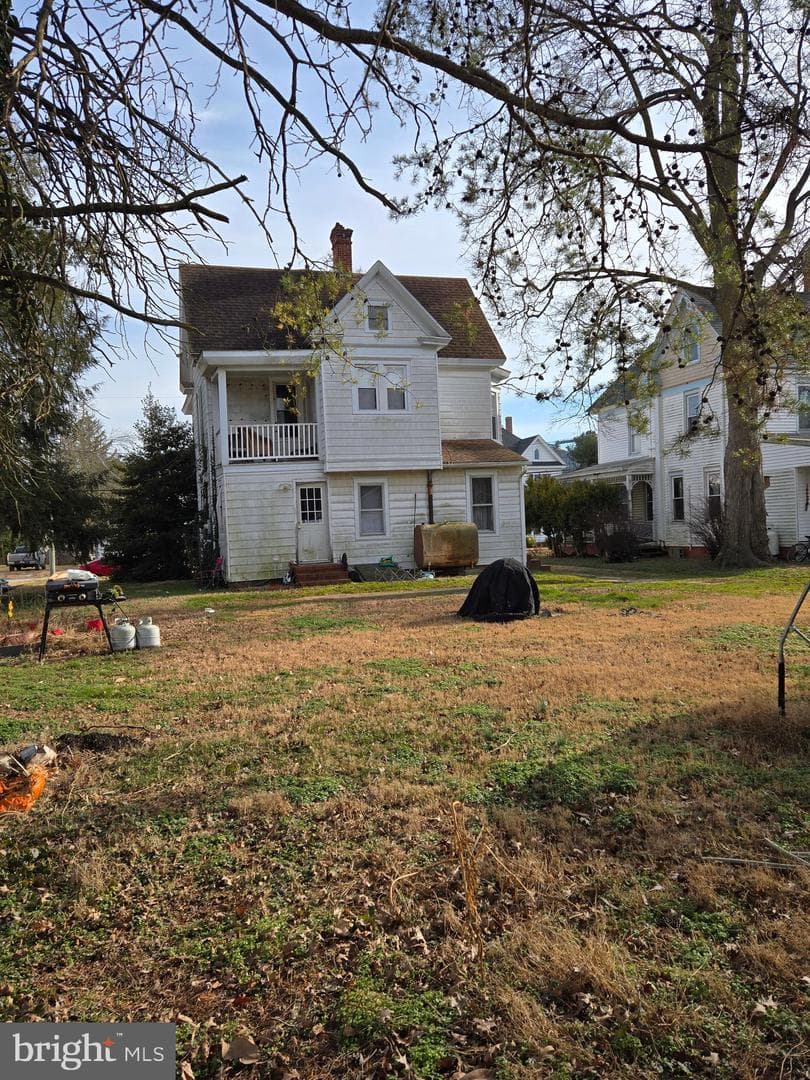 126 Maple Avenue photo 3