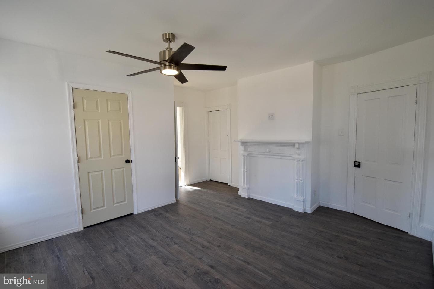 115 Maple Avenue photo 4