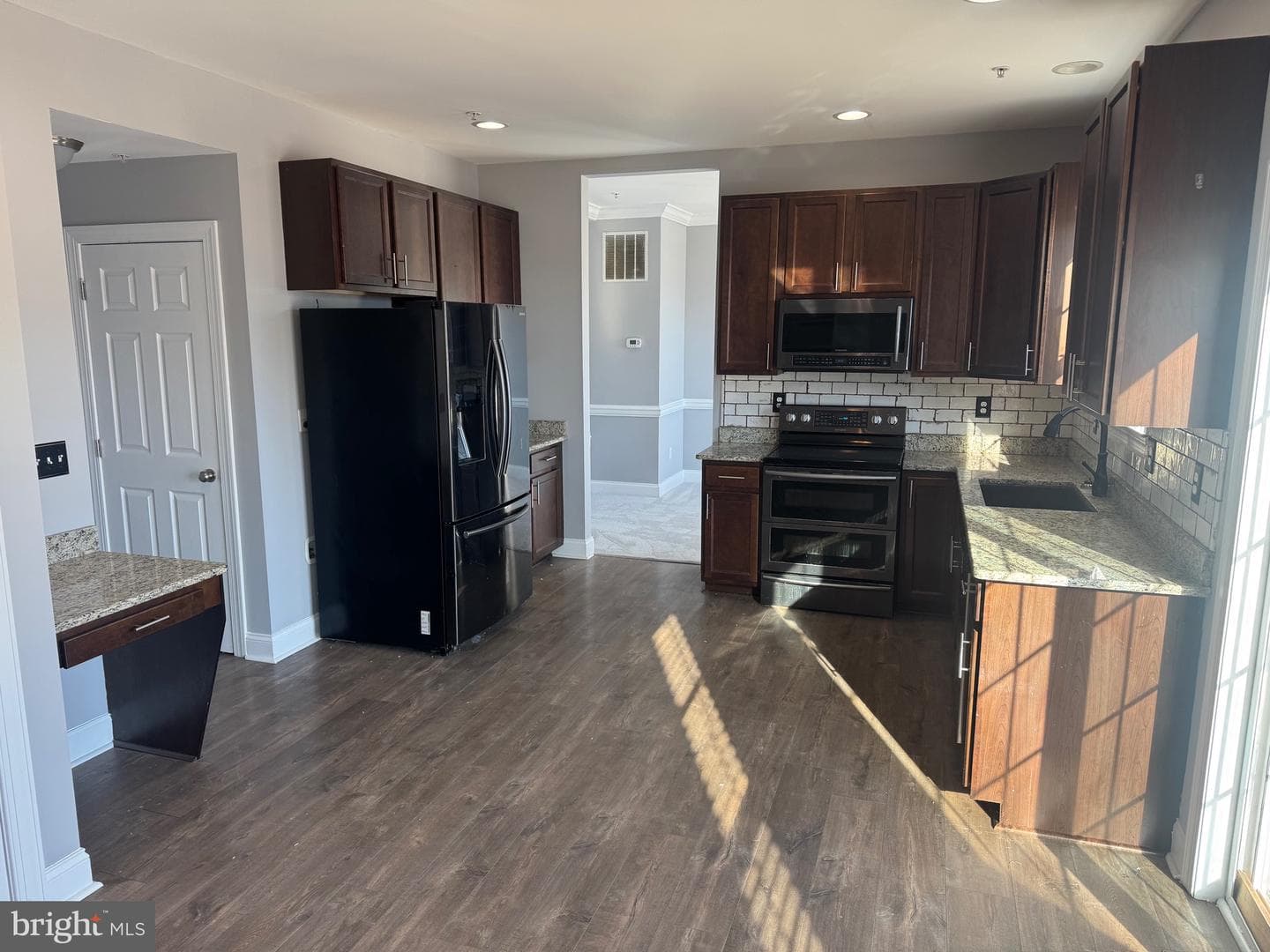 118 Briarwood Circle photo 3