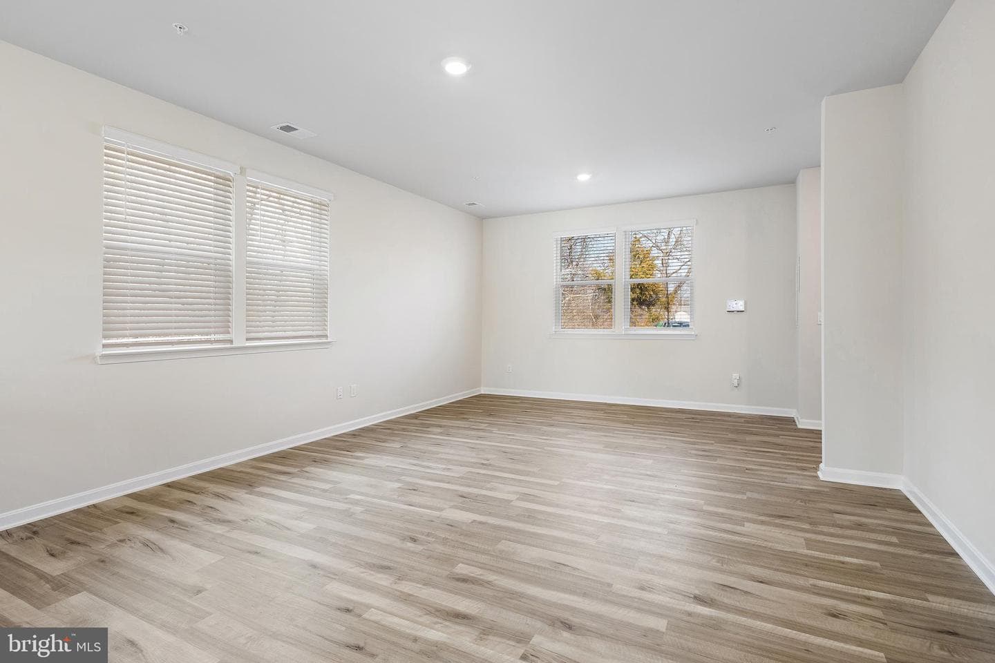 163 Riverwalk Terrace photo 13