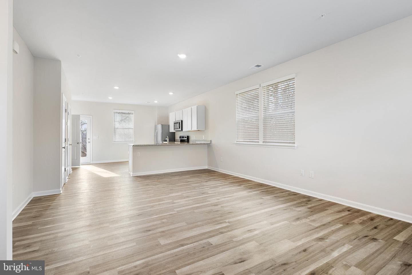 163 Riverwalk Terrace photo 6