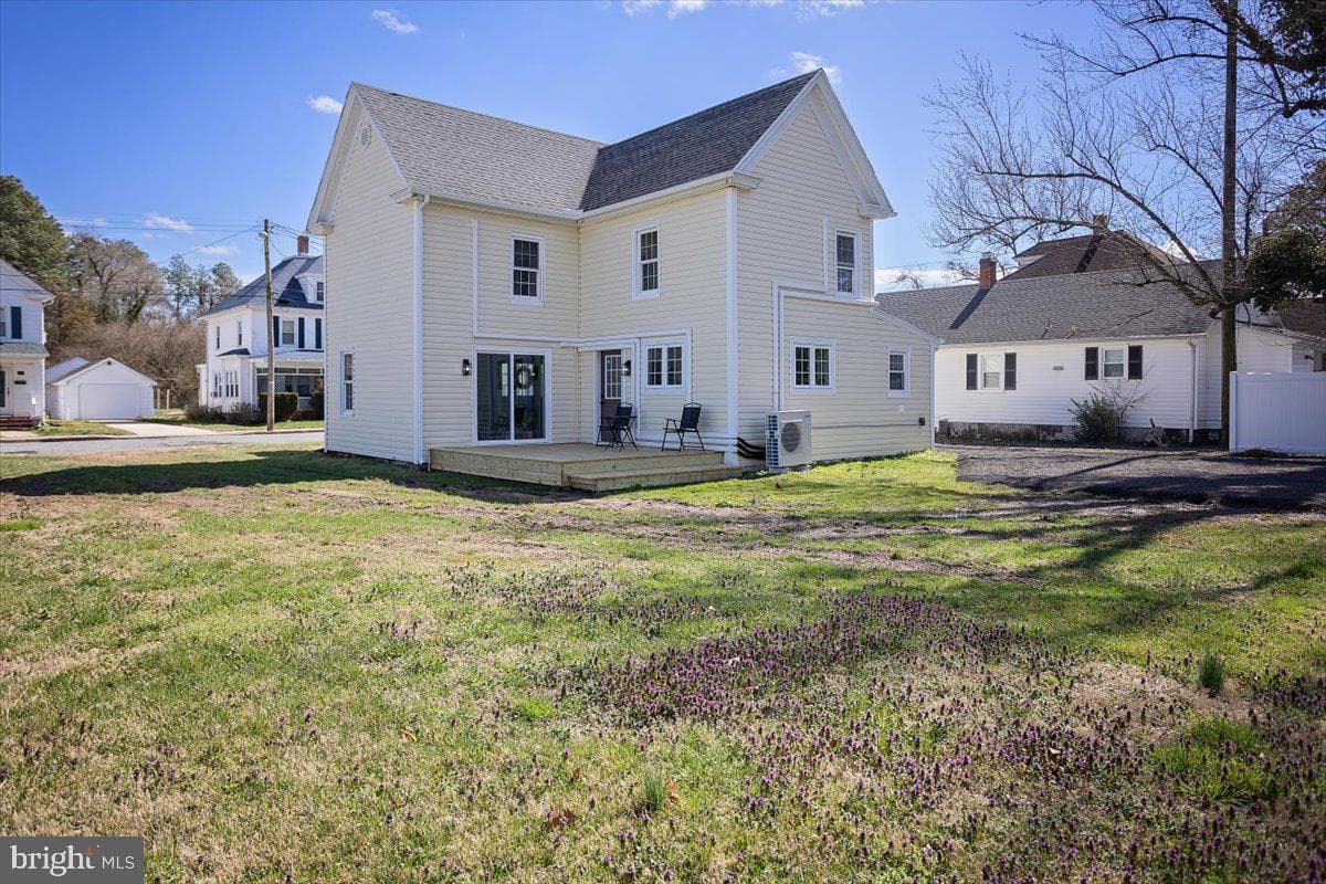 311 Holt Street photo 25