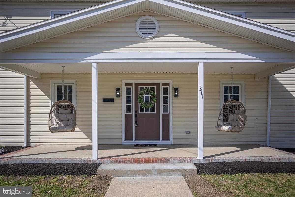 311 Holt Street photo 3