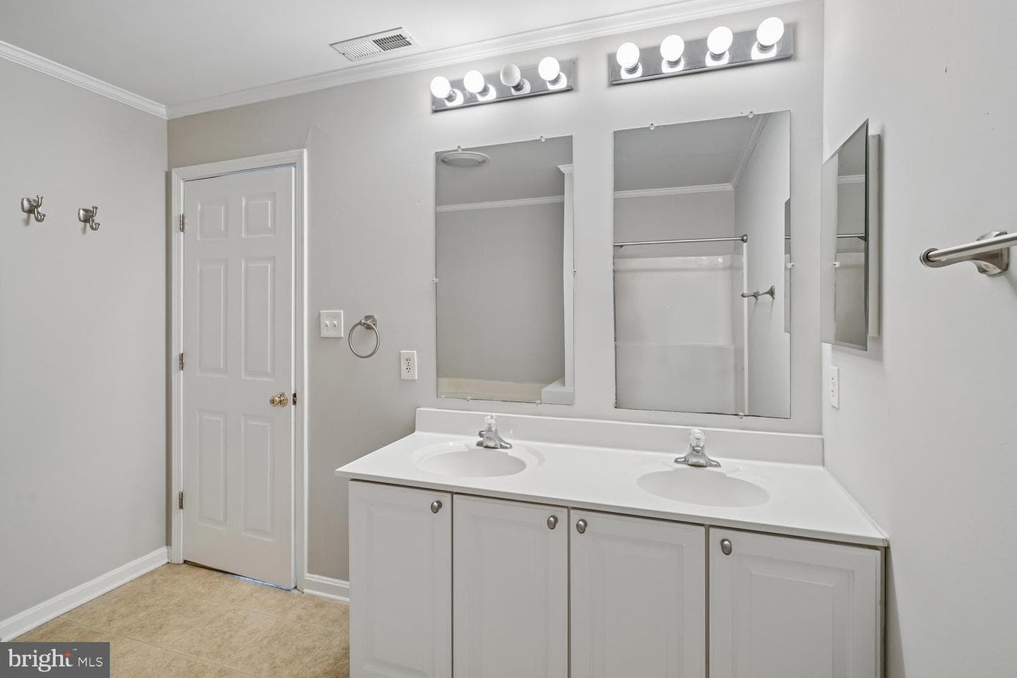 411 Mallard Drive photo 35