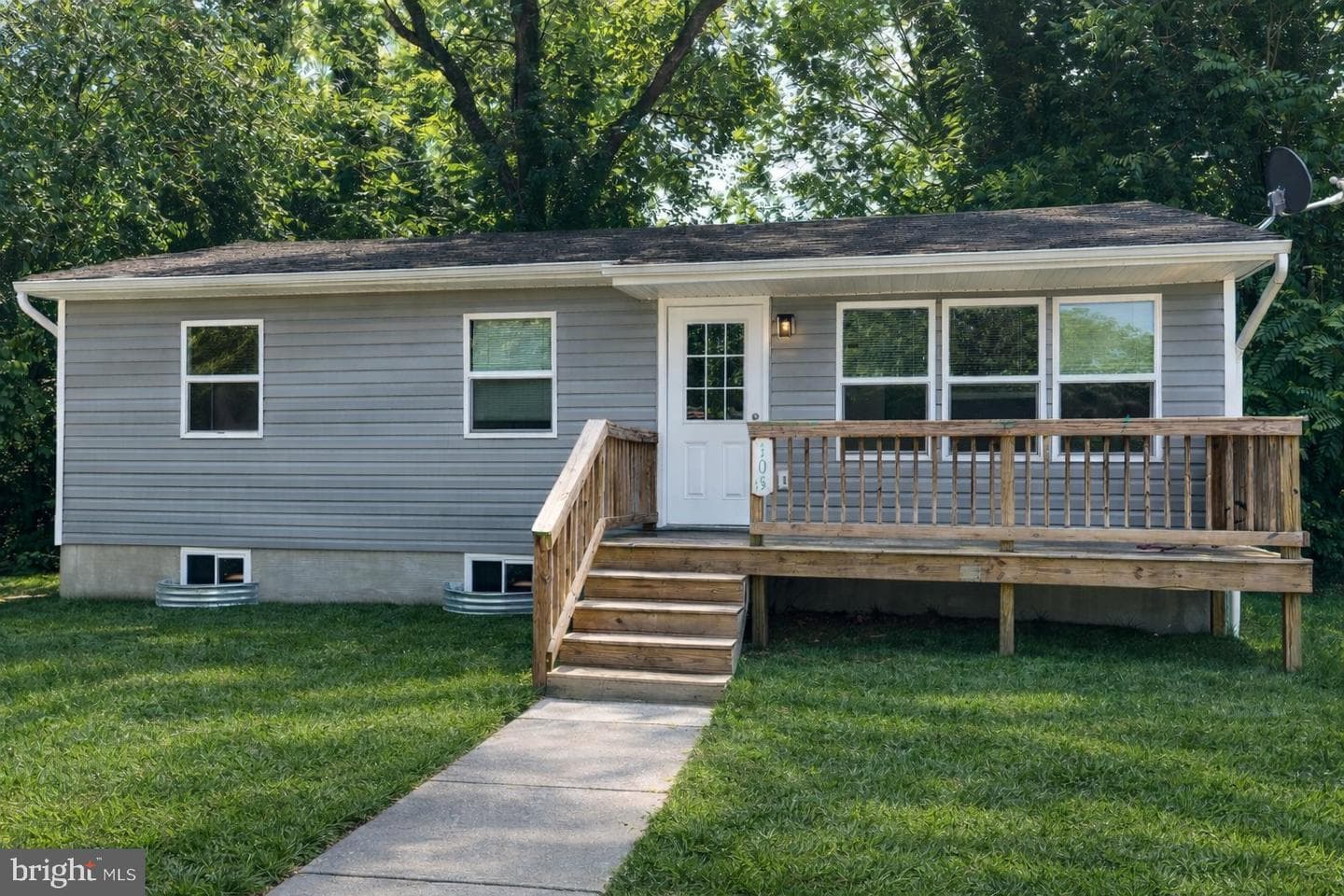 105 Lincoln, Greensboro