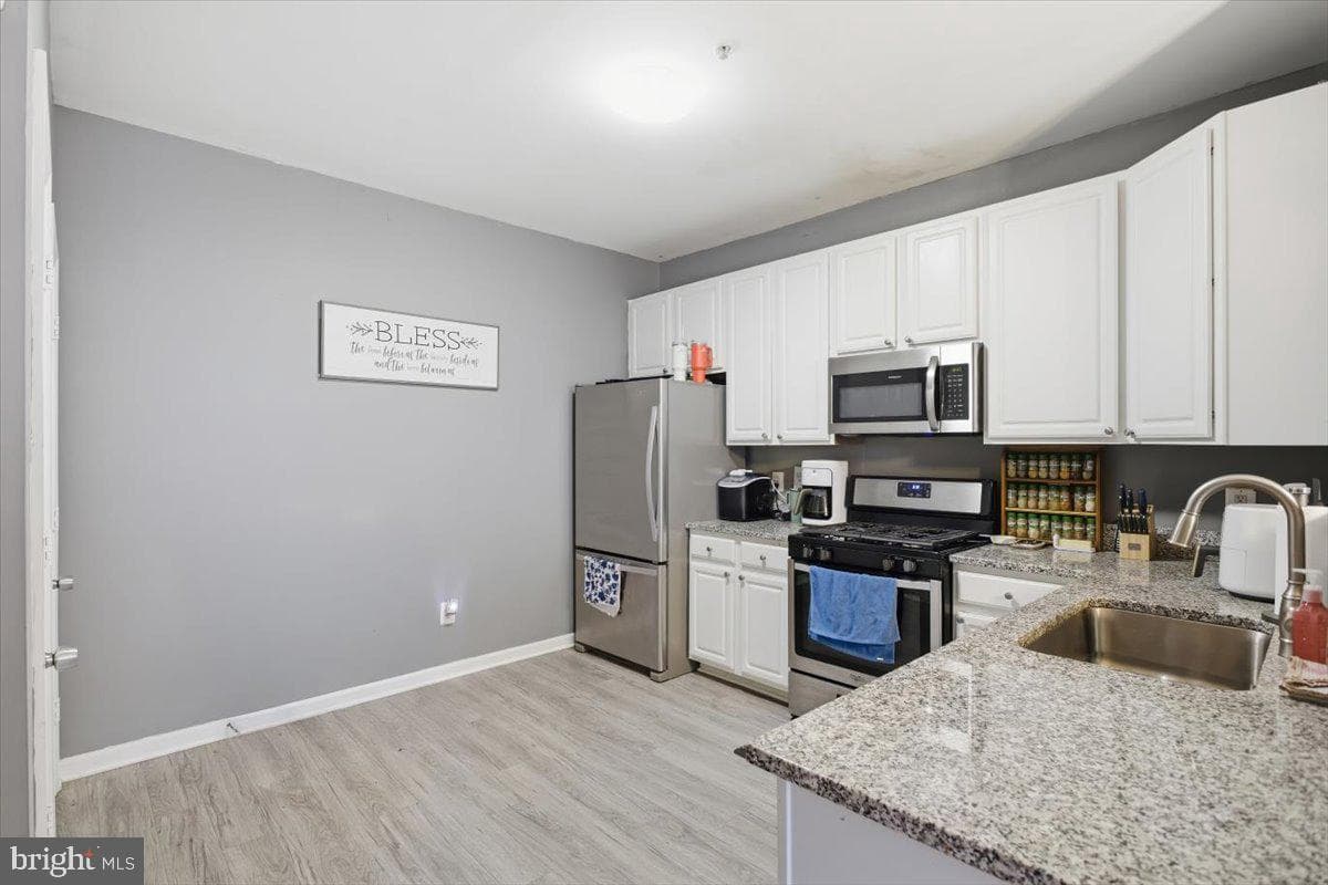 1304 Blue Heron Drive photo 5
