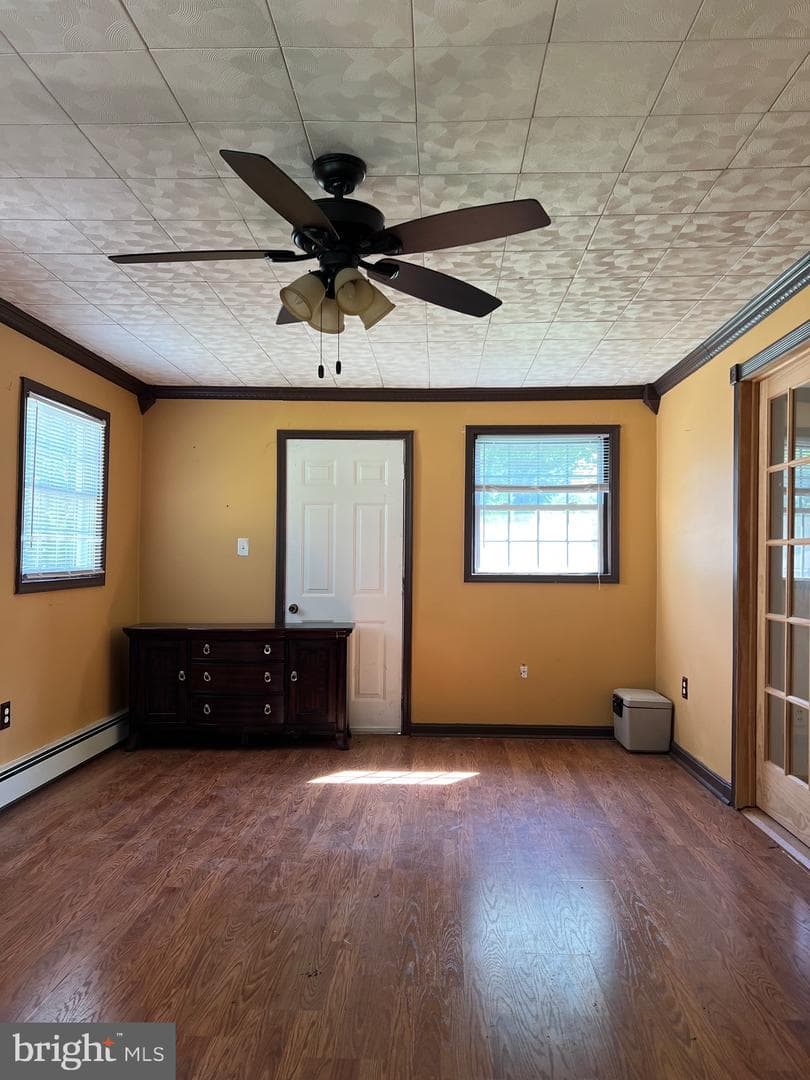 209 Reliance Avenue photo 10