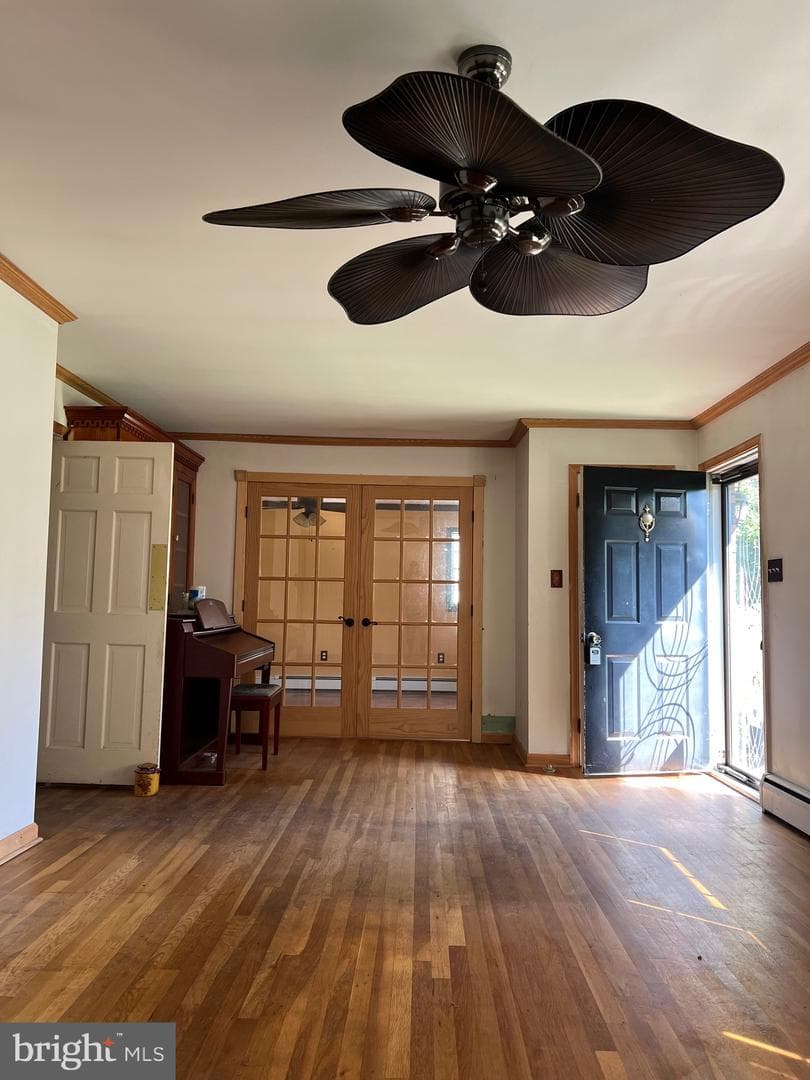 209 Reliance Avenue photo 8
