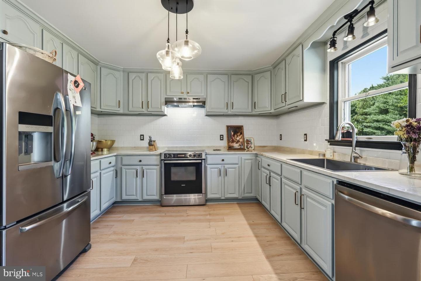 12104 Holly Road photo 20