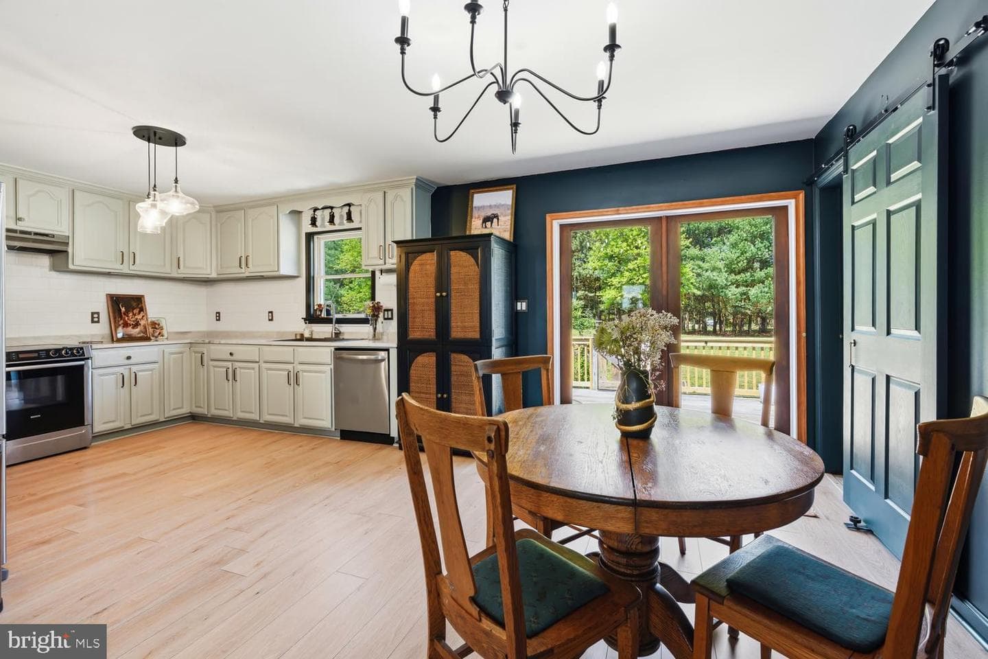 12104 Holly Road photo 22