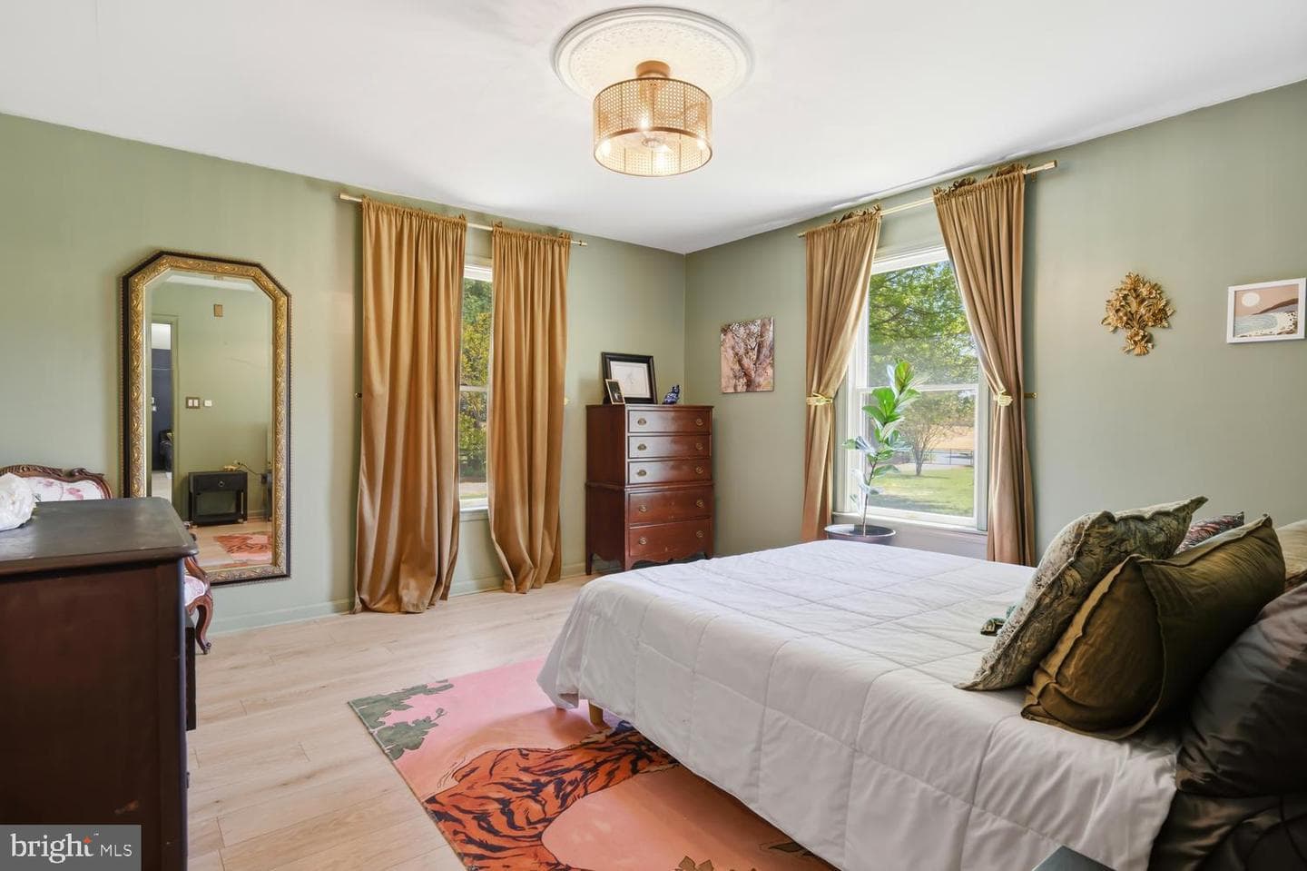12104 Holly Road photo 32