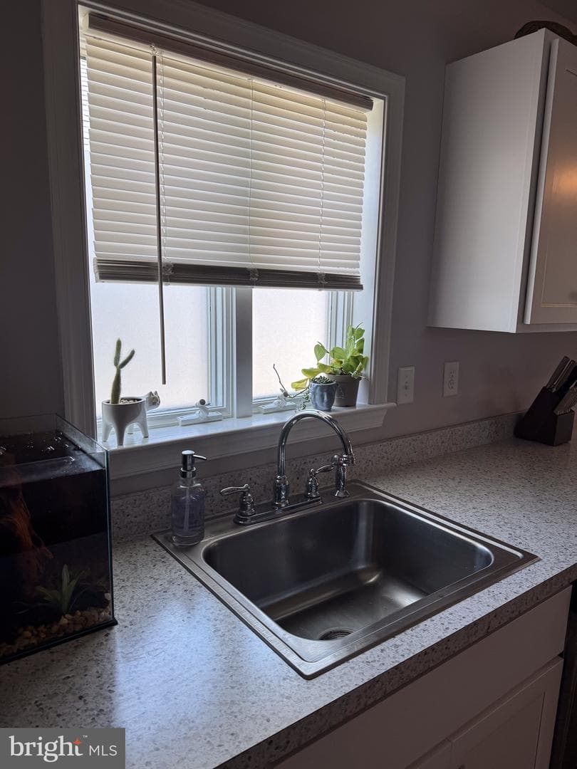 610 Lincoln Street photo 10