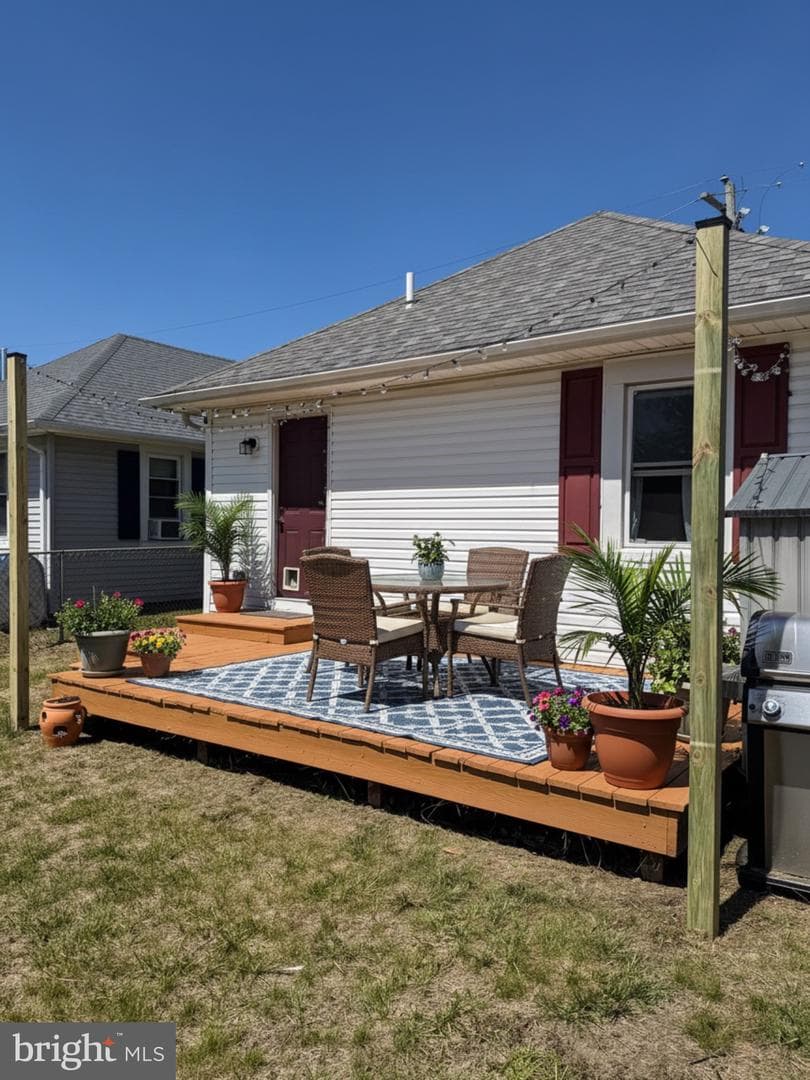 610 Lincoln Street photo 18