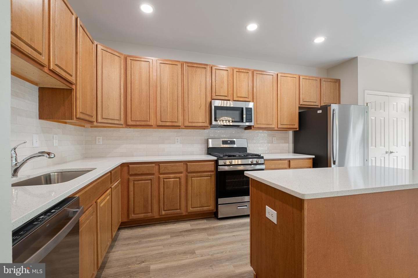 1624 Blue Heron Drive photo 10