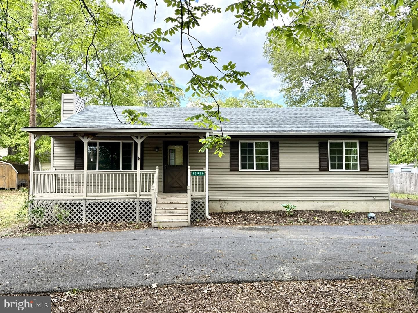 25910 Fox Grape Road, Greensboro