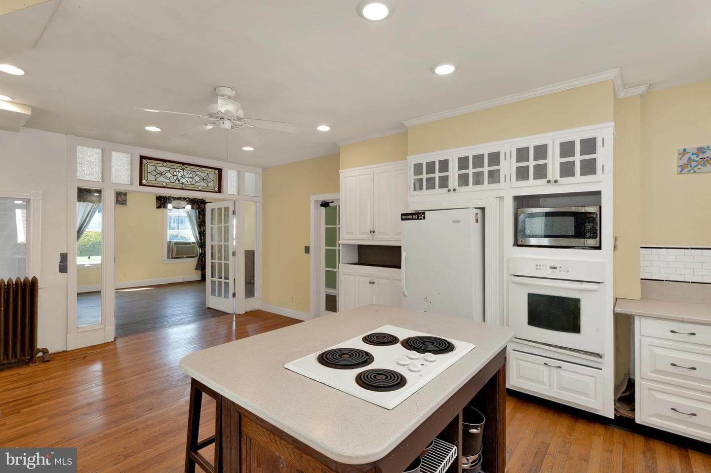 209 W Sunset Avenue photo 16