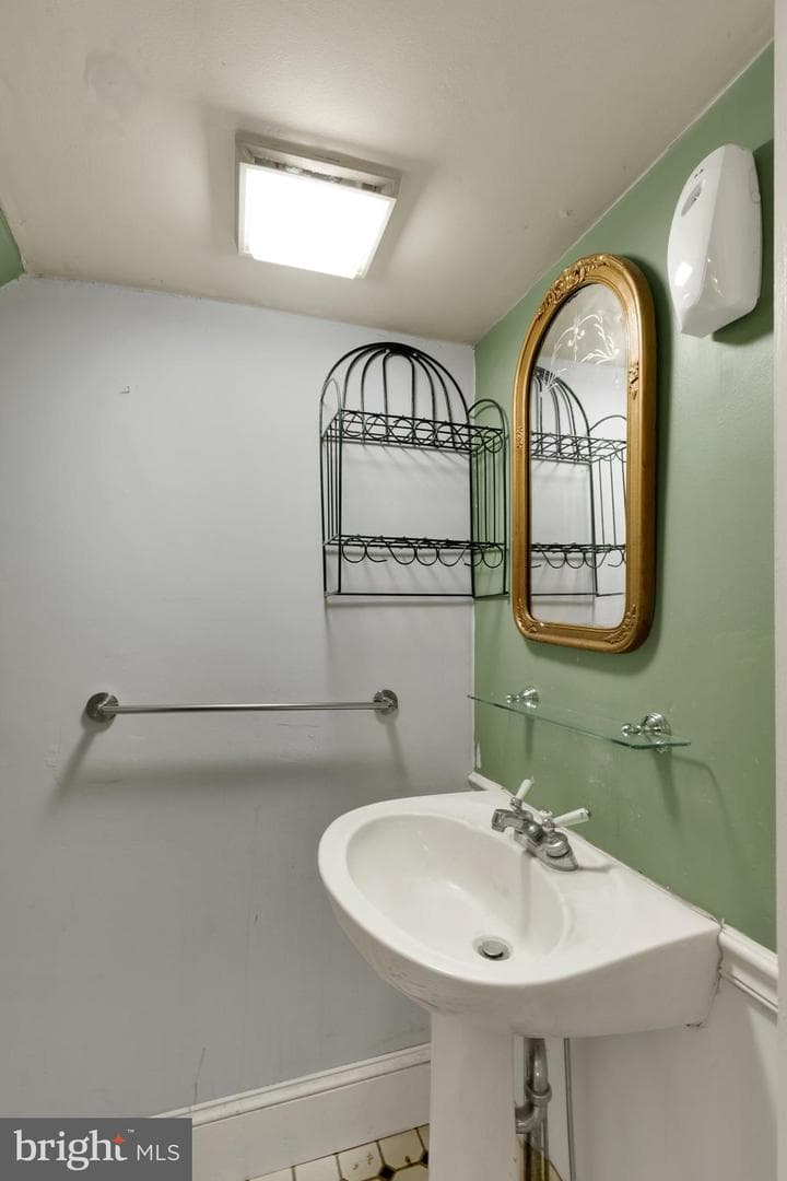 209 W Sunset Avenue photo 21
